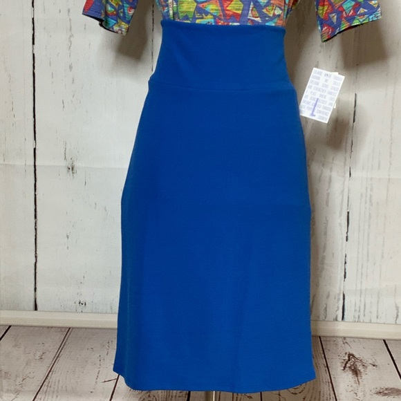 LuLa Roe Cassie - Picture 6 of 9